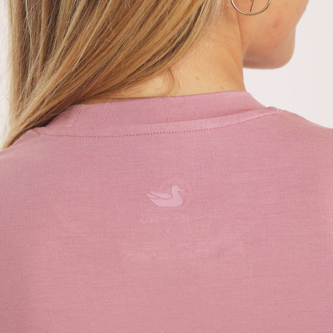 Mulberry | On Model | Back Logo Subtle Detail